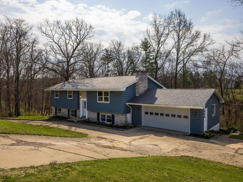 25 Angela Drive , Athens, OH 45701 Photo 2