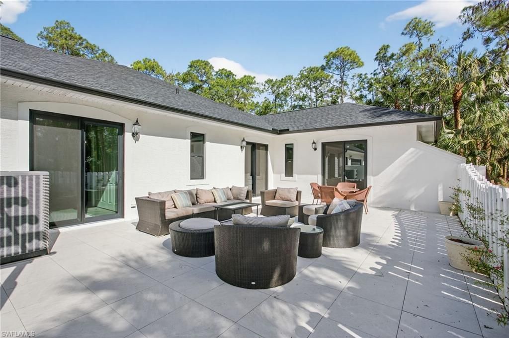 4075 1st Ave Sw, Naples, FL 34119 Photo