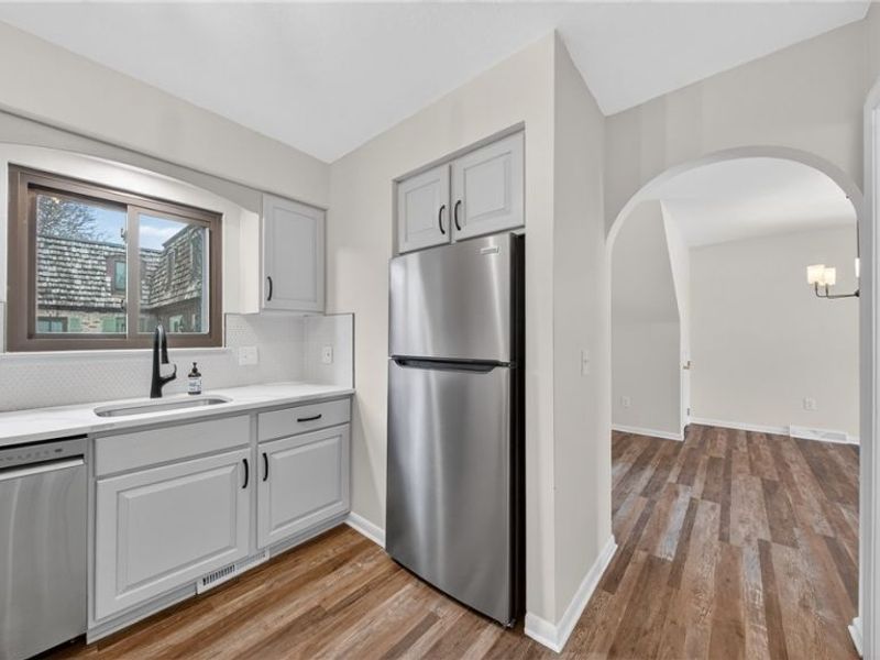 200 Granger Road, Medina, OH 44256 Photo 16