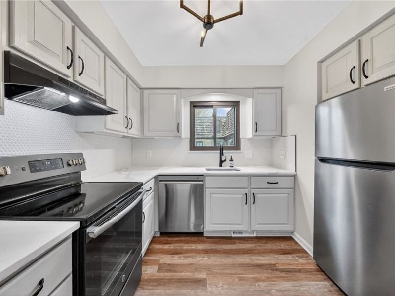 200 Granger Road, Medina, OH 44256 Photo 18