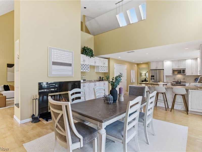 985 Goldenrod Trail , Aurora, OH 44202 Photo 11