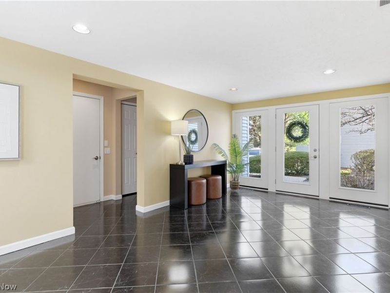 985 Goldenrod Trail , Aurora, OH 44202 Photo 5