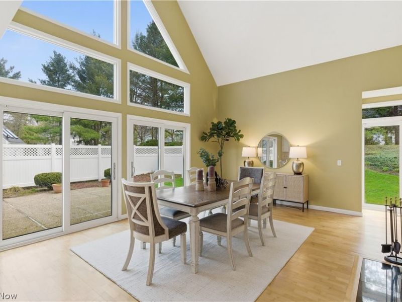 985 Goldenrod Trail , Aurora, OH 44202 Photo 8