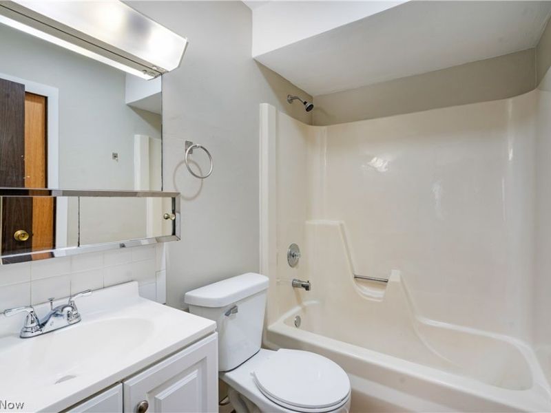 1982 Mathews Road , Poland, OH 44514 Photo 16