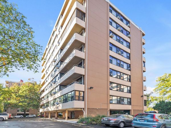 162-11 9th Avenue , Unit 2D, Beechhurst, NY 11357