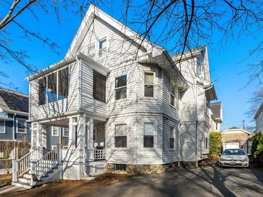 113 Langdon Ave, Watertown, MA 02472
