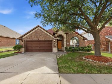 8360 Whippoorwill Drive, Fort Worth, TX 76123