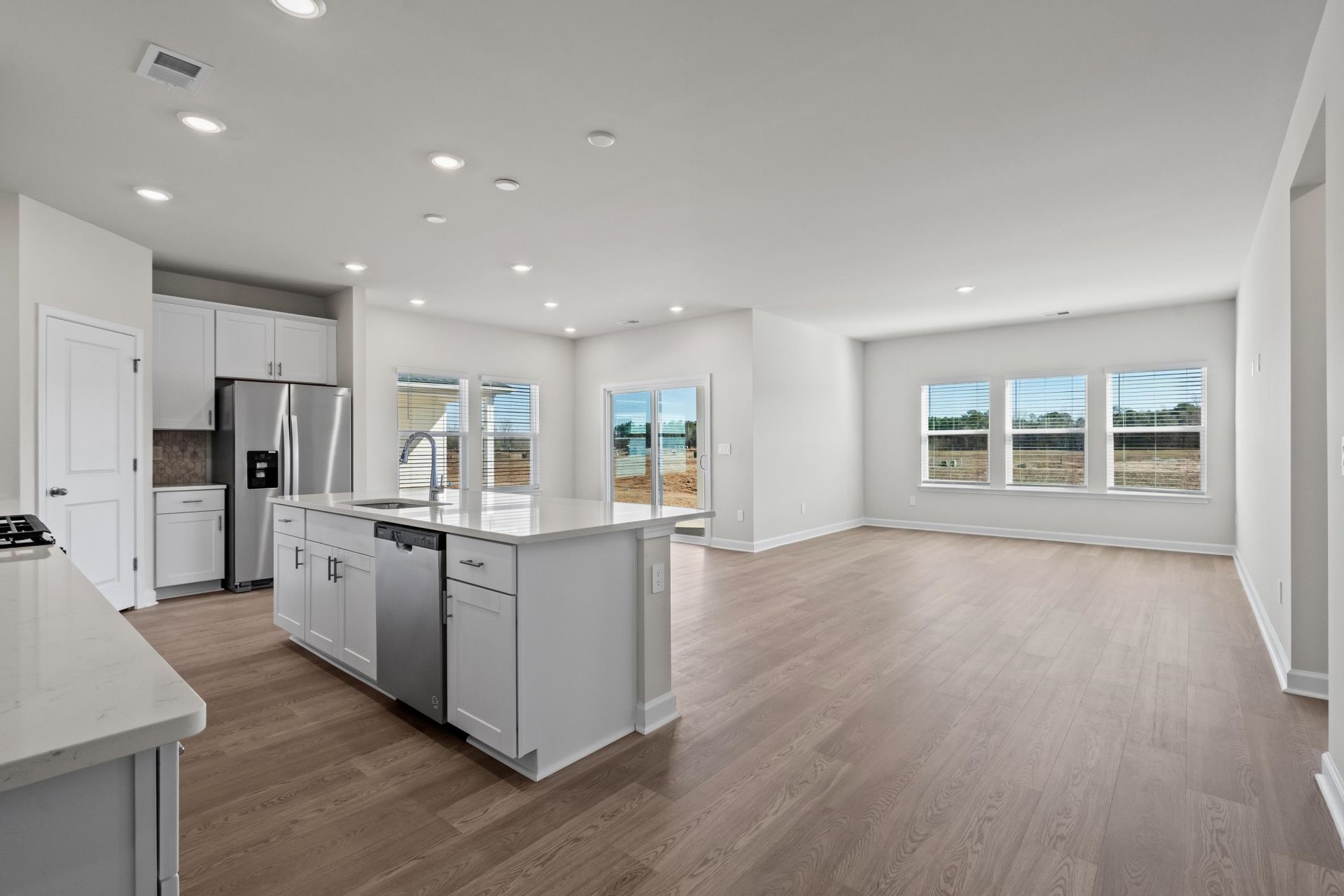 312 Jessamine St. Photo 13