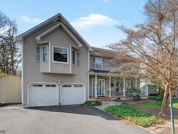 5 Lee Pl, Bridgewater, NJ 08807