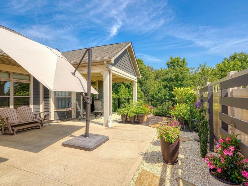 240 Parkgate Court, Delaware, OH 43015 Photo 8