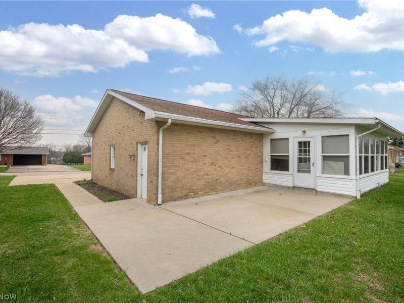 6231 Howland Street , Louisville, OH 44641 Photo 4