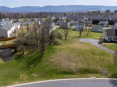 105 COMPASS DR, WAYNESBORO, VA 22980