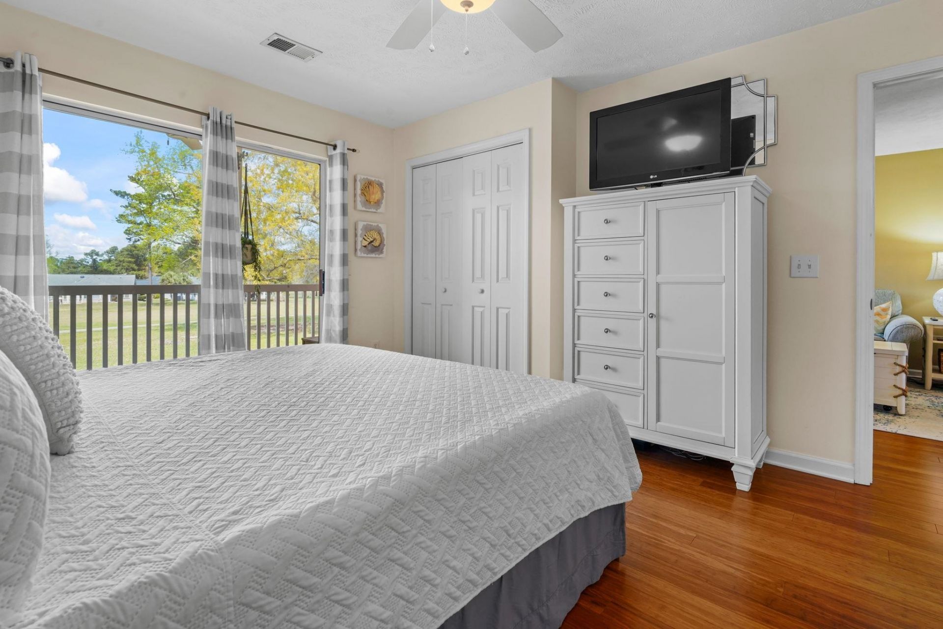 627 Waterway Village Blvd. Photo 18