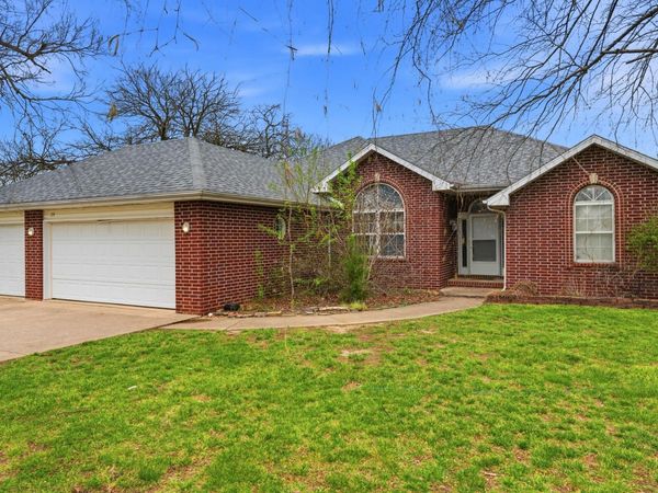 114 W Fall Creek Road, Willard, MO 65781