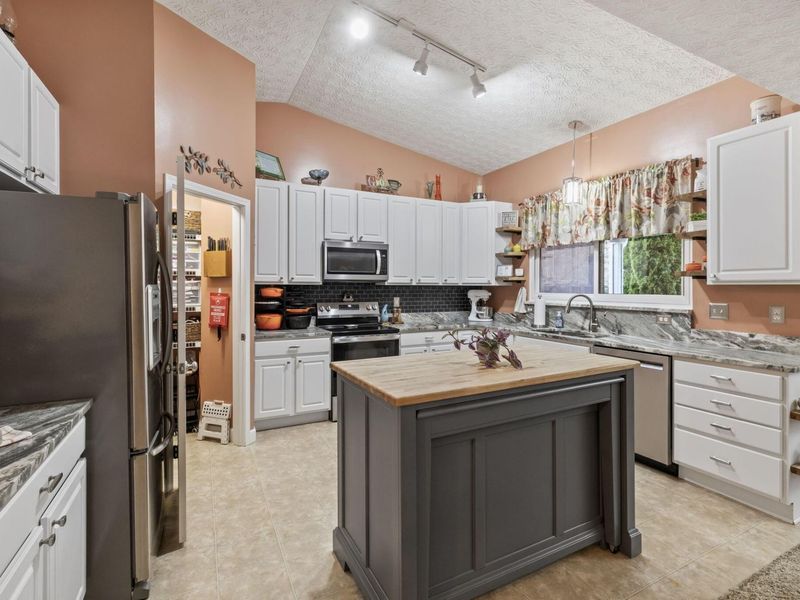 620 Brighton Street , Pickerington, OH 43147 Photo 10