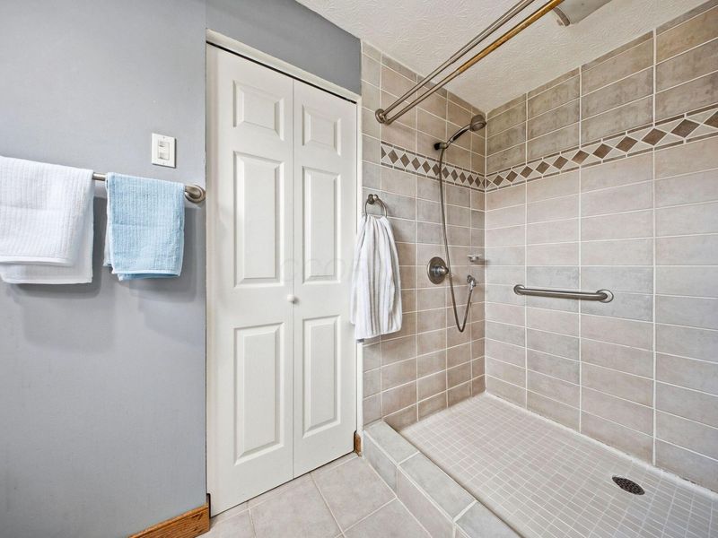 4335 Bear Tooth Court, Columbus, OH 43230 Photo 31