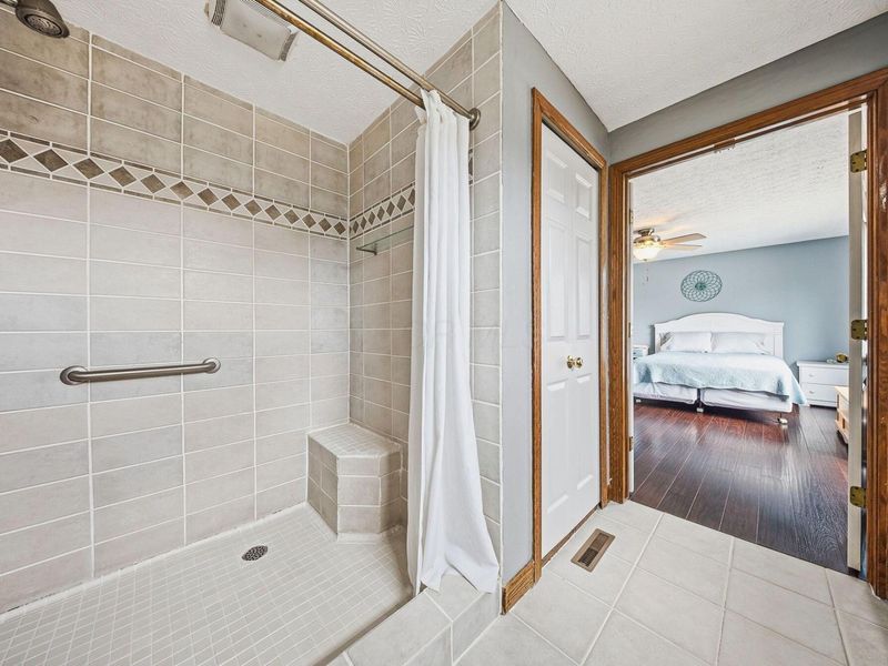 4335 Bear Tooth Court, Columbus, OH 43230 Photo 32