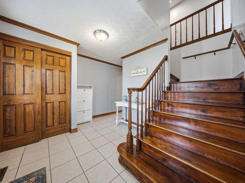 4335 Bear Tooth Court, Columbus, OH 43230 Photo 6