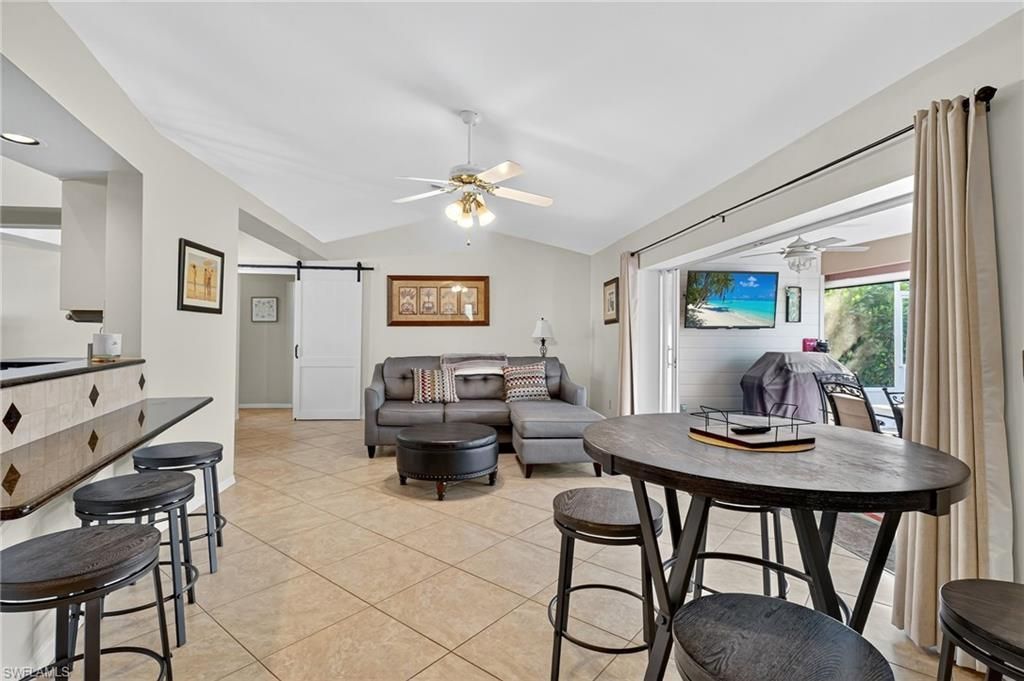5060 Coldstream Ln, Naples, FL 34104 Photo