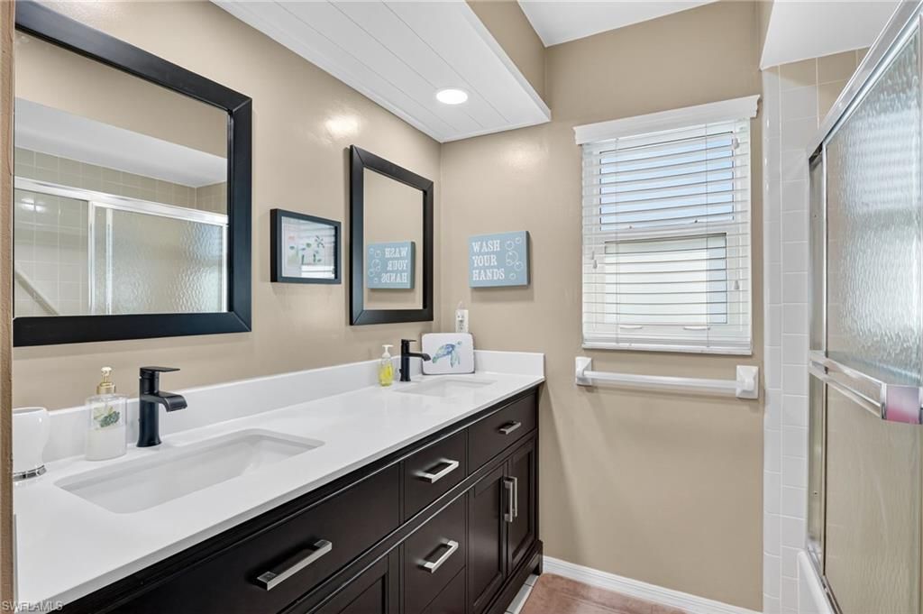 5060 Coldstream Ln, Naples, FL 34104 Photo