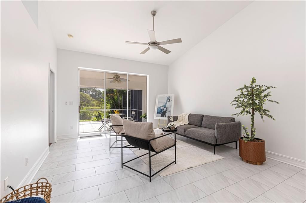 5446 Whitten Dr, Unit 19, Naples, FL 34104 Photo