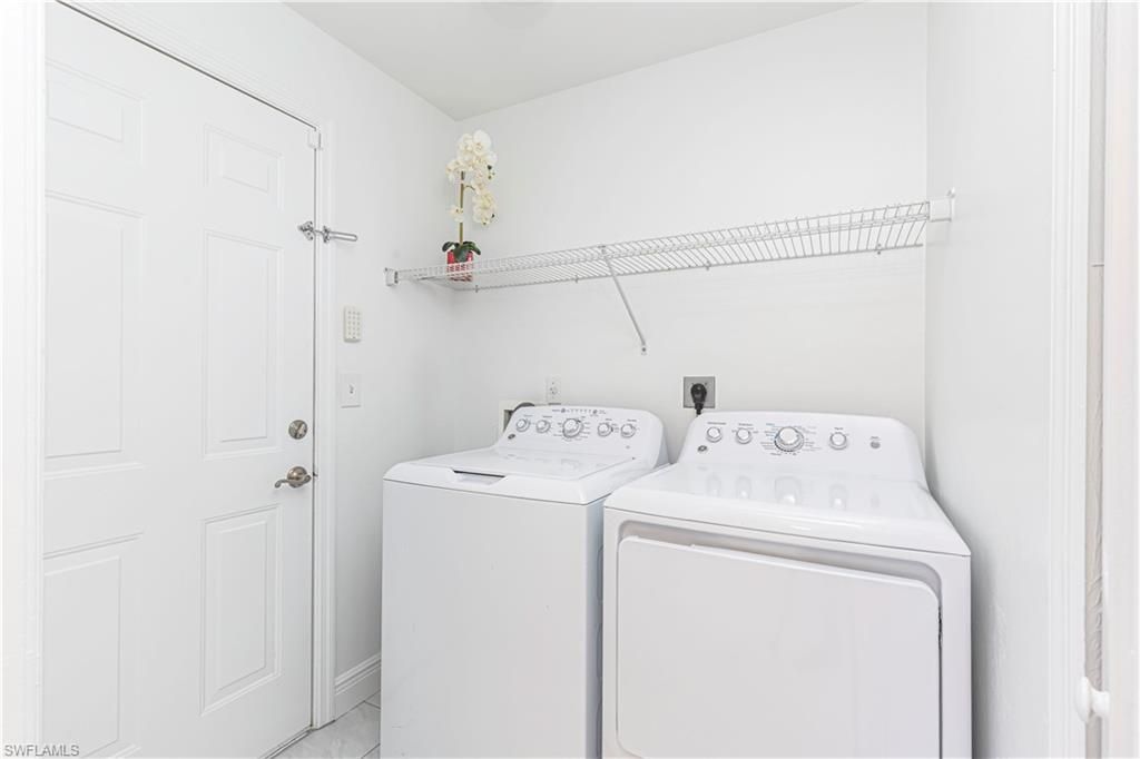 5446 Whitten Dr, Unit 19, Naples, FL 34104 Photo