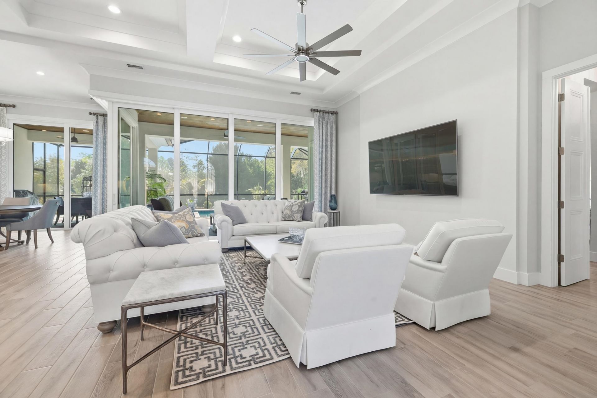 2025 Teramo Dr.  Photo 11