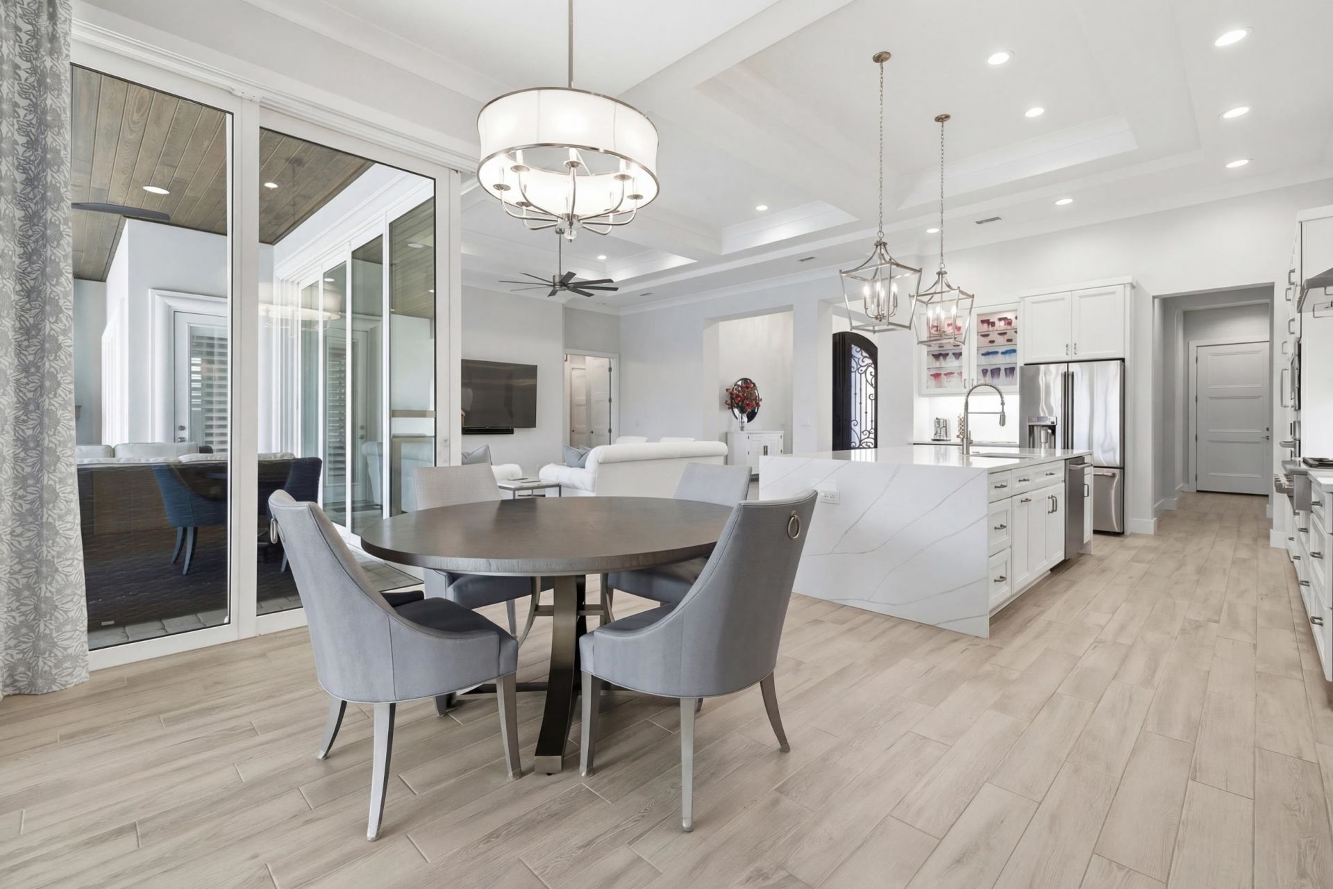 2025 Teramo Dr.  Photo 14