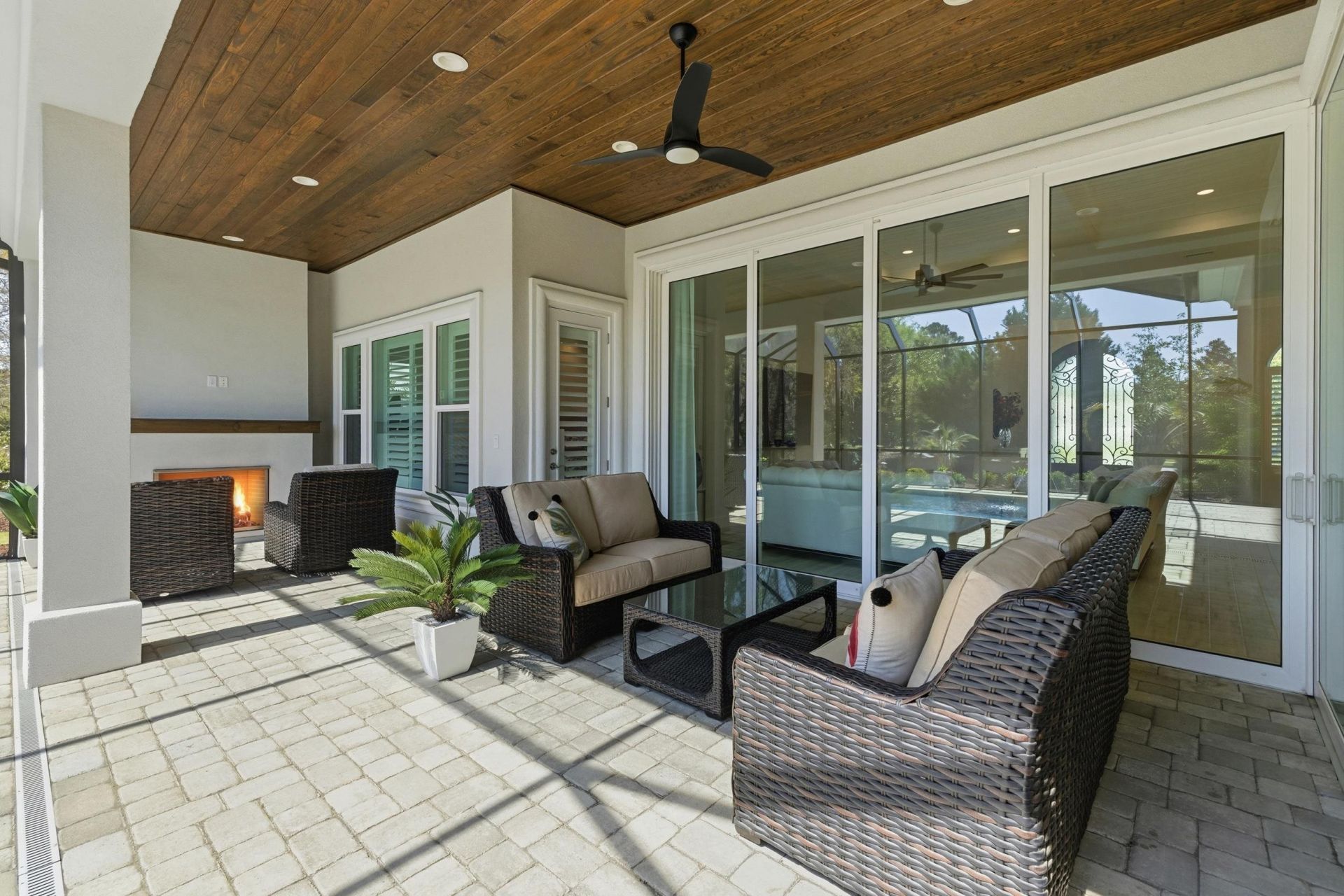 2025 Teramo Dr.  Photo 49