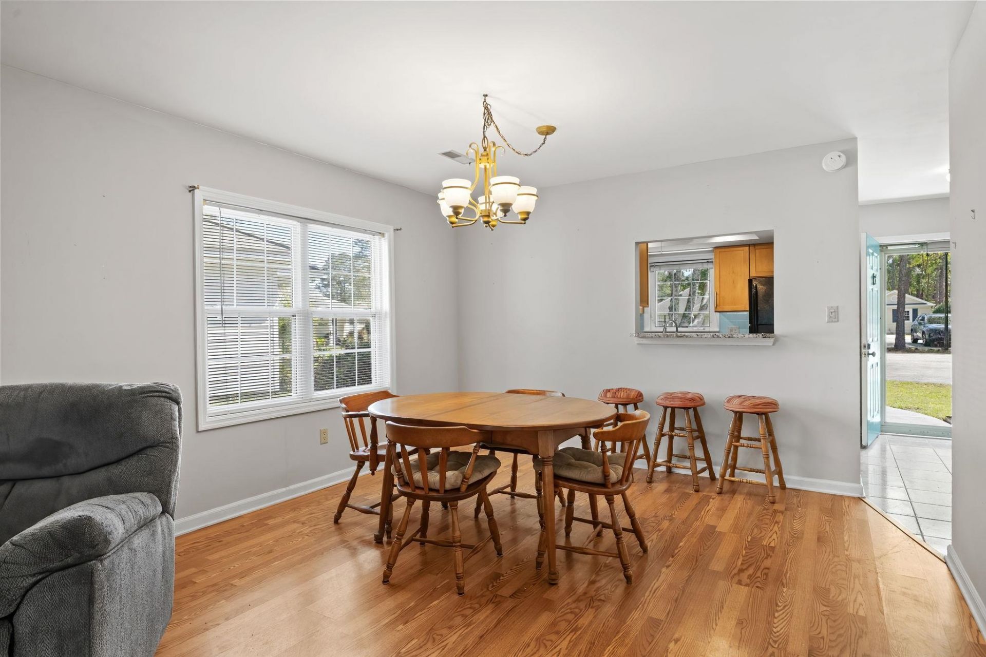 6524 White Heron Crescent Photo 11