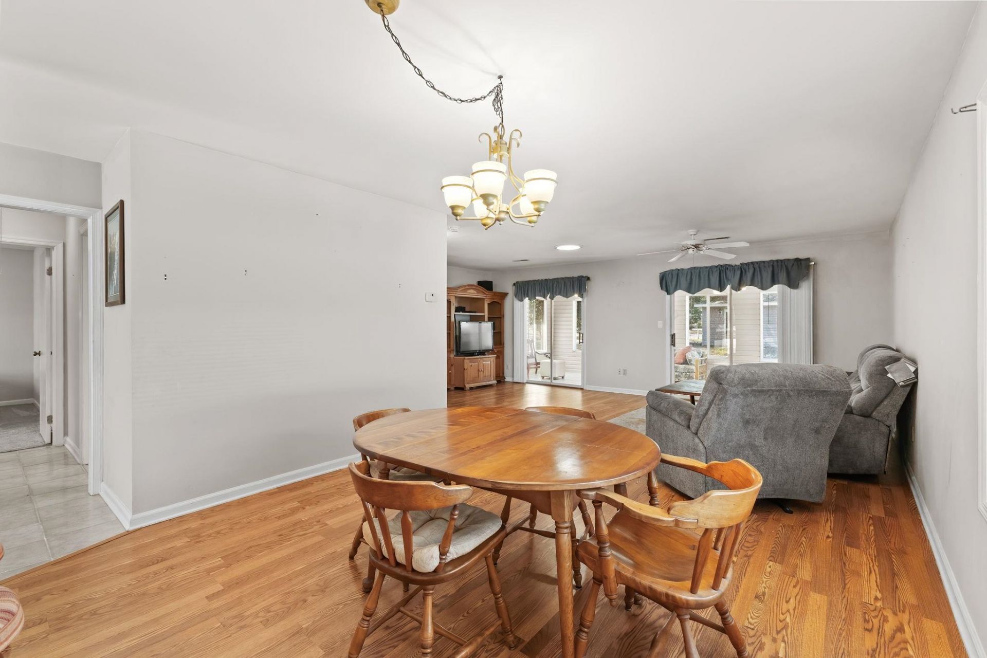 6524 White Heron Crescent Photo 12