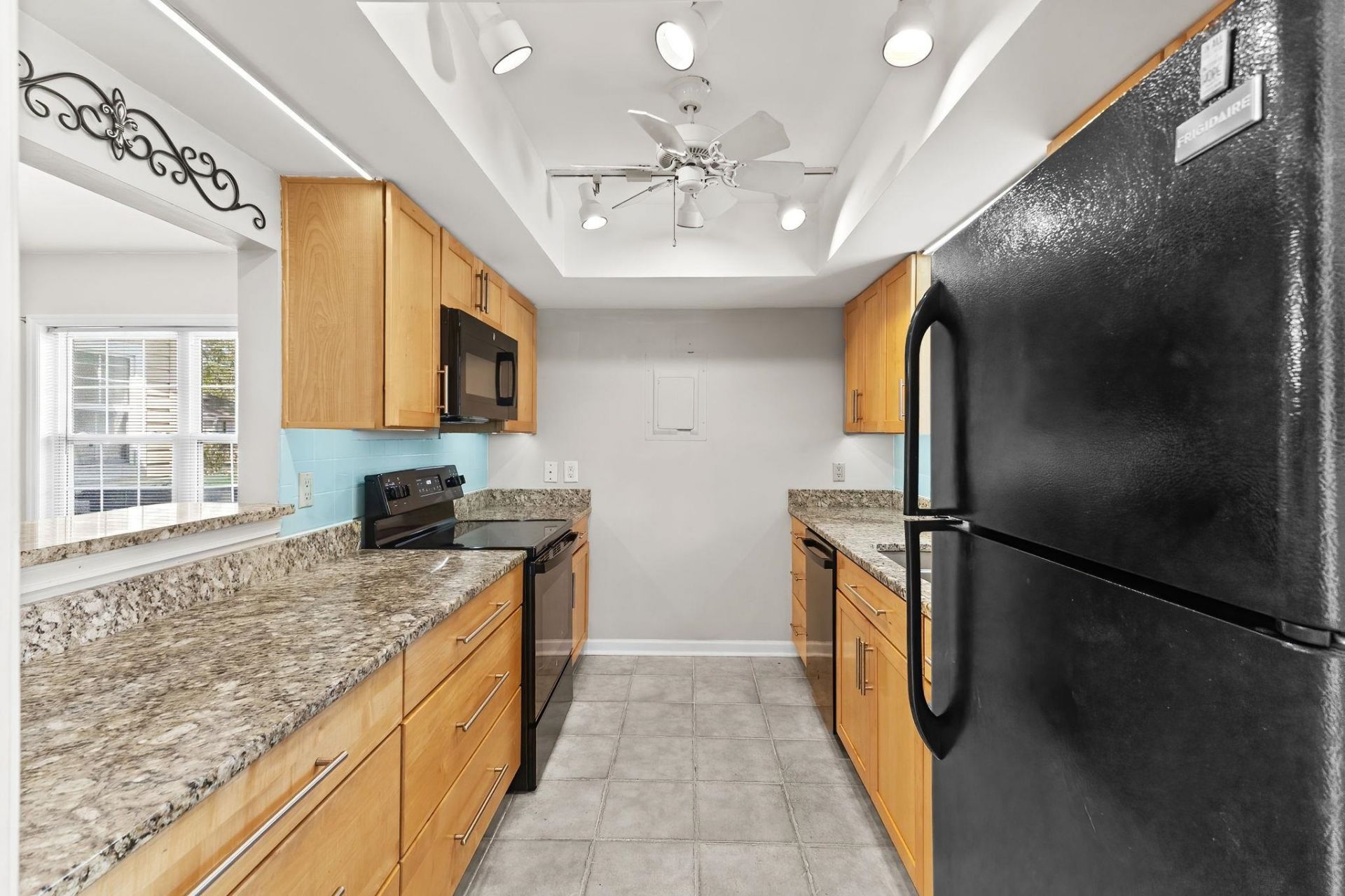 6524 White Heron Crescent Photo 15