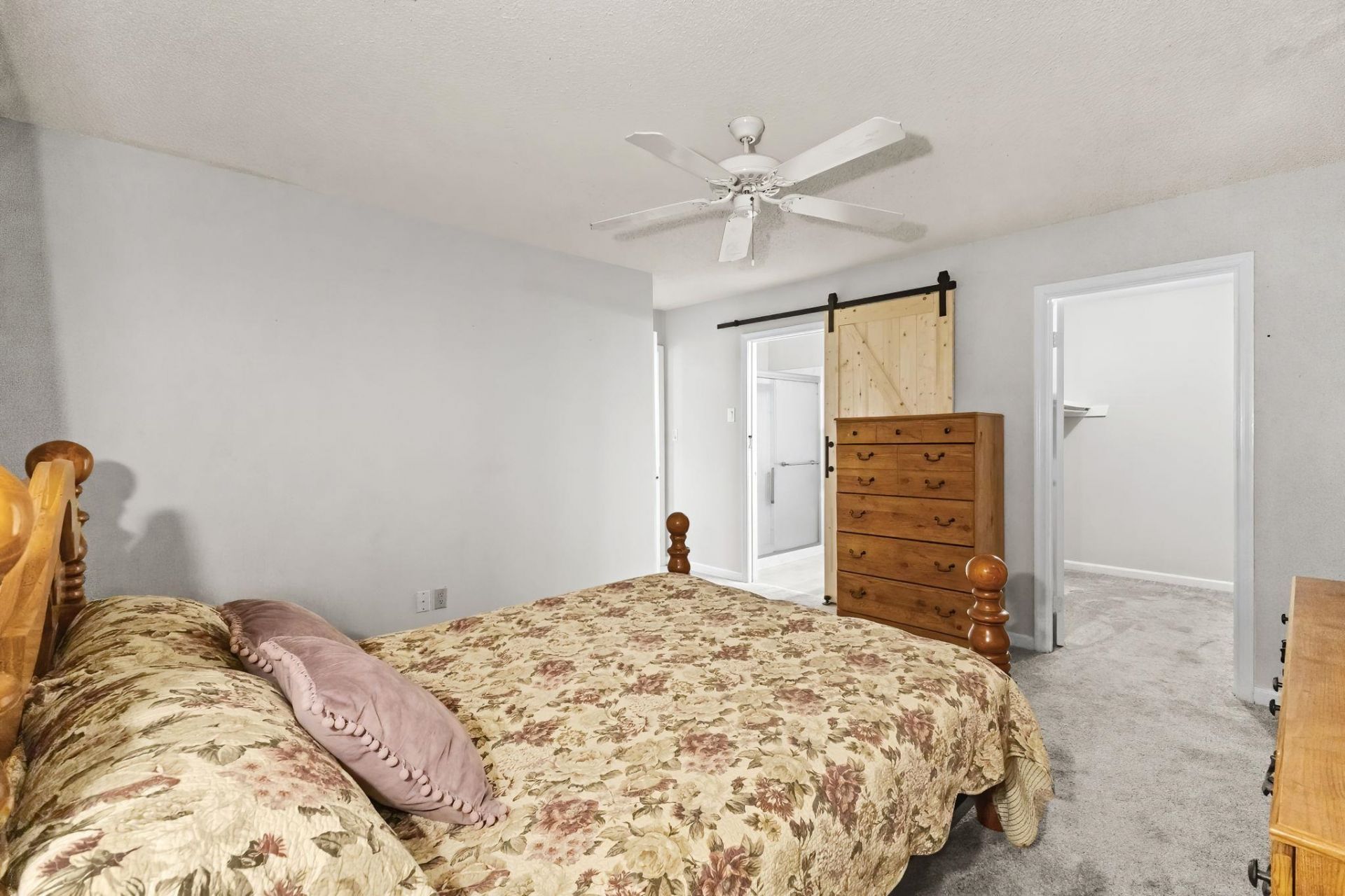 6524 White Heron Crescent Photo 27