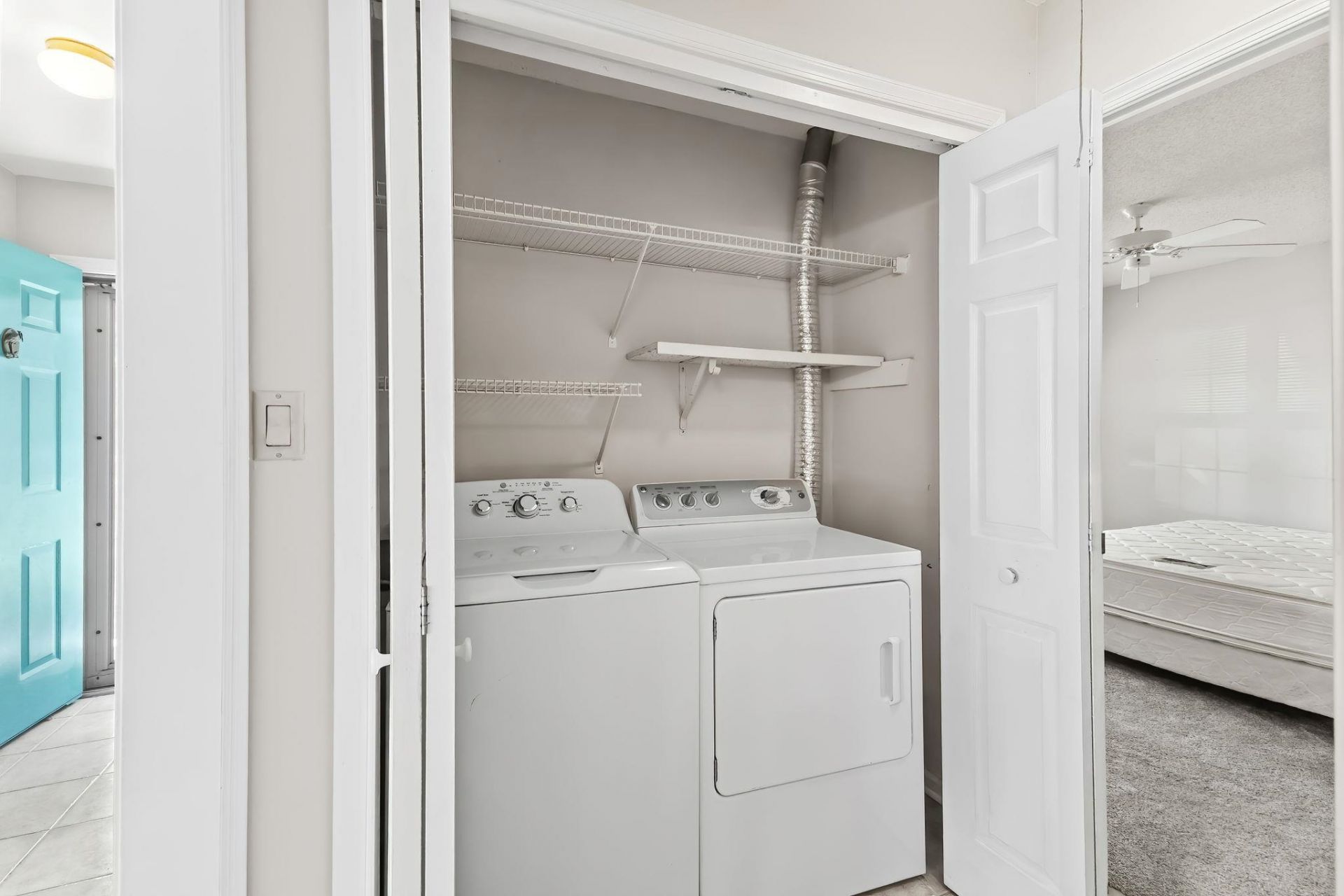 6524 White Heron Crescent Photo 36