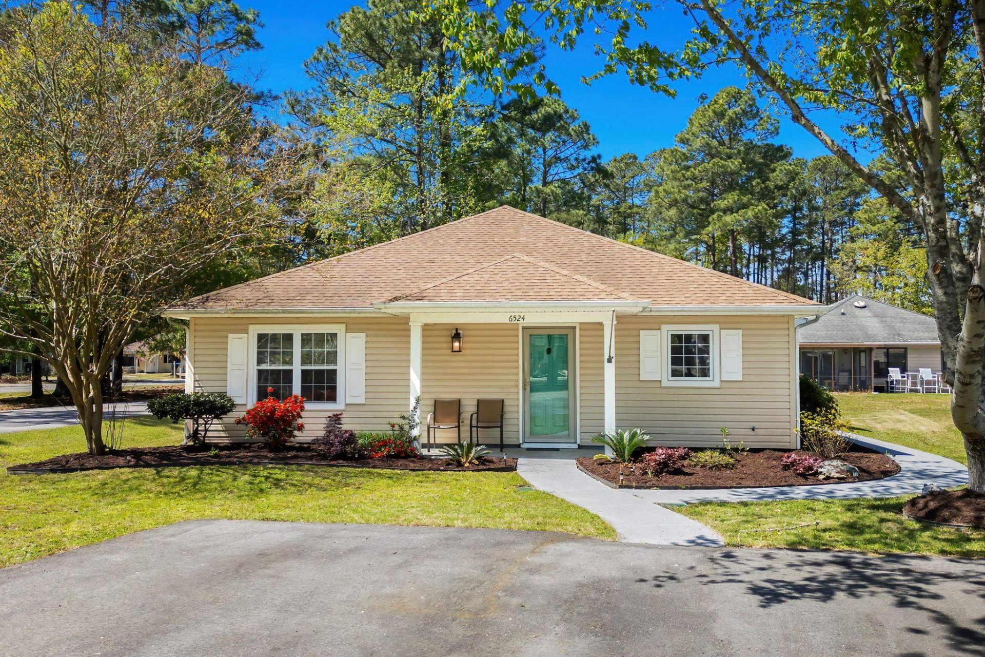 6524 White Heron Crescent Photo 37