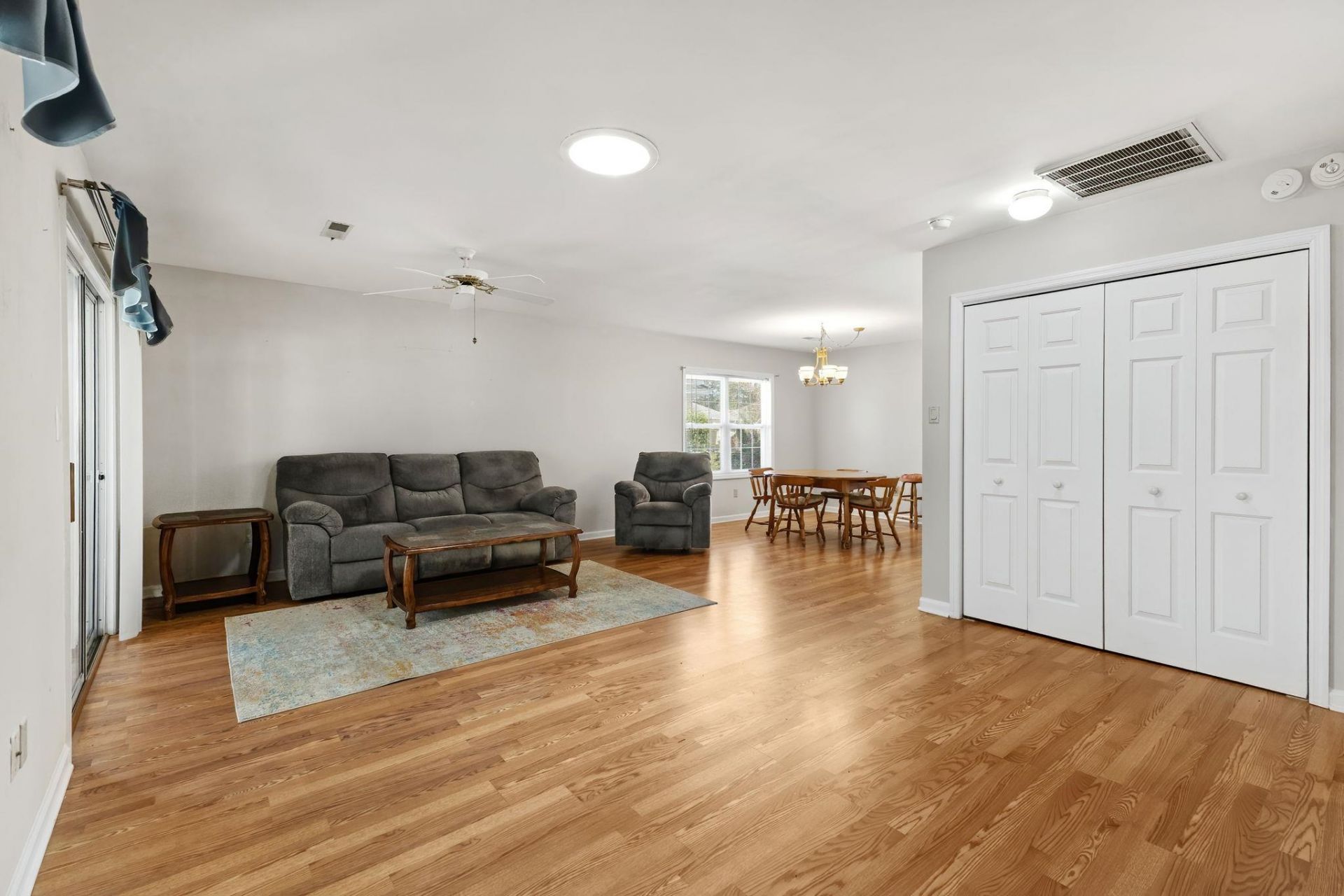 6524 White Heron Crescent Photo 8