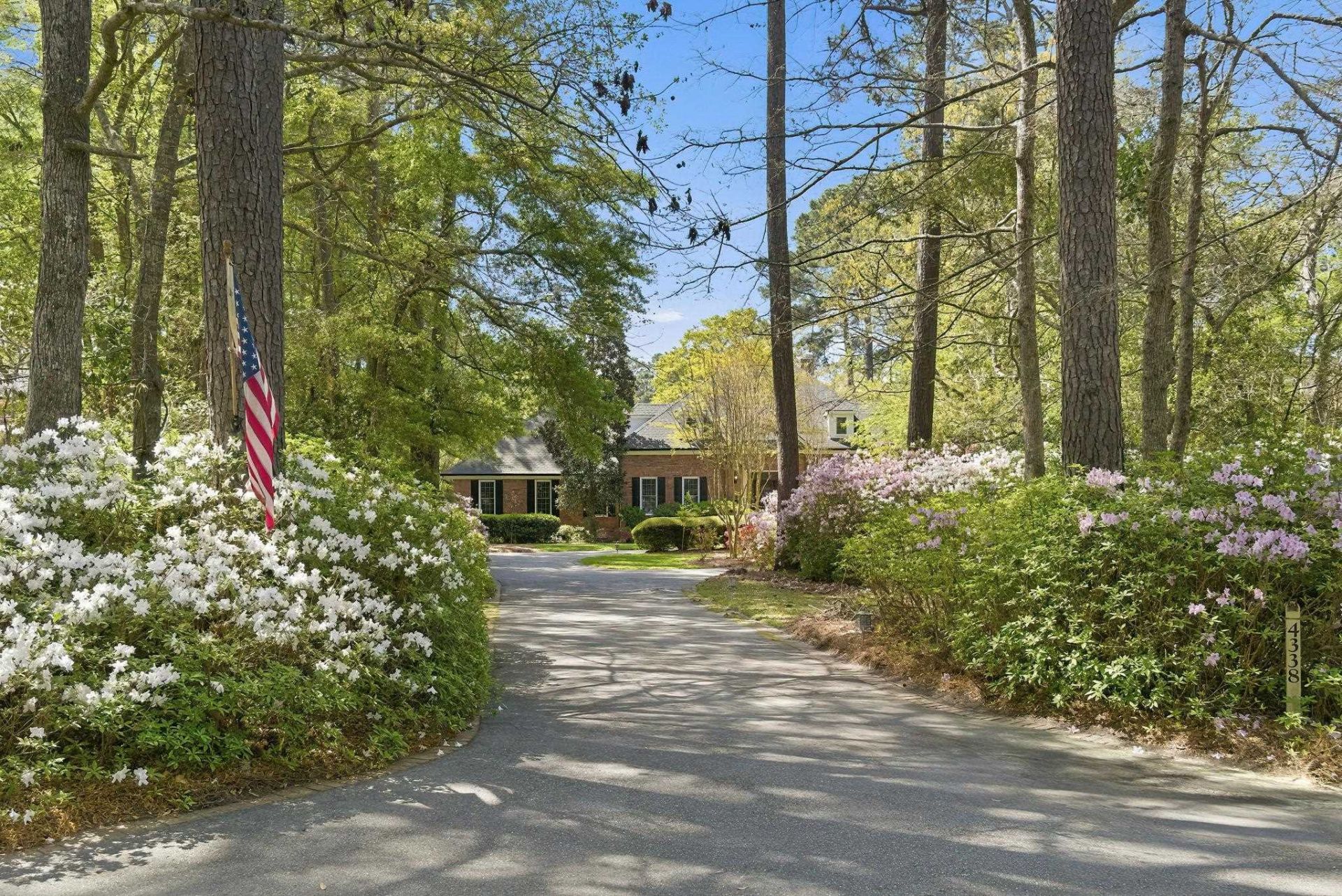 4338 Hunters Wood Dr. Photo 4