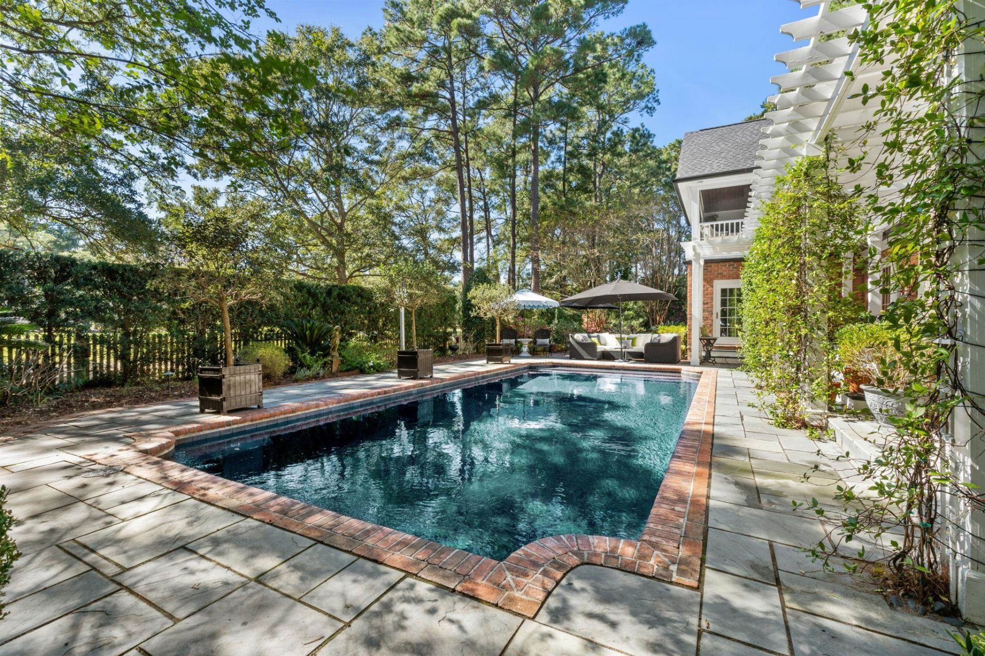 4338 Hunters Wood Dr. Photo 8