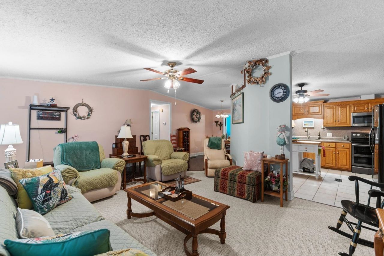 3415 Northpointe Blvd.  Photo 15