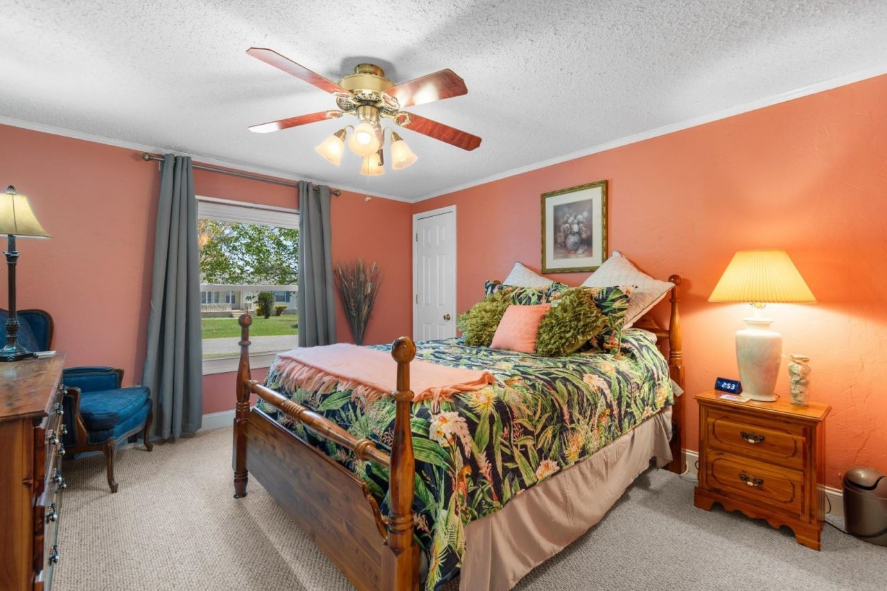 3415 Northpointe Blvd.  Photo 24