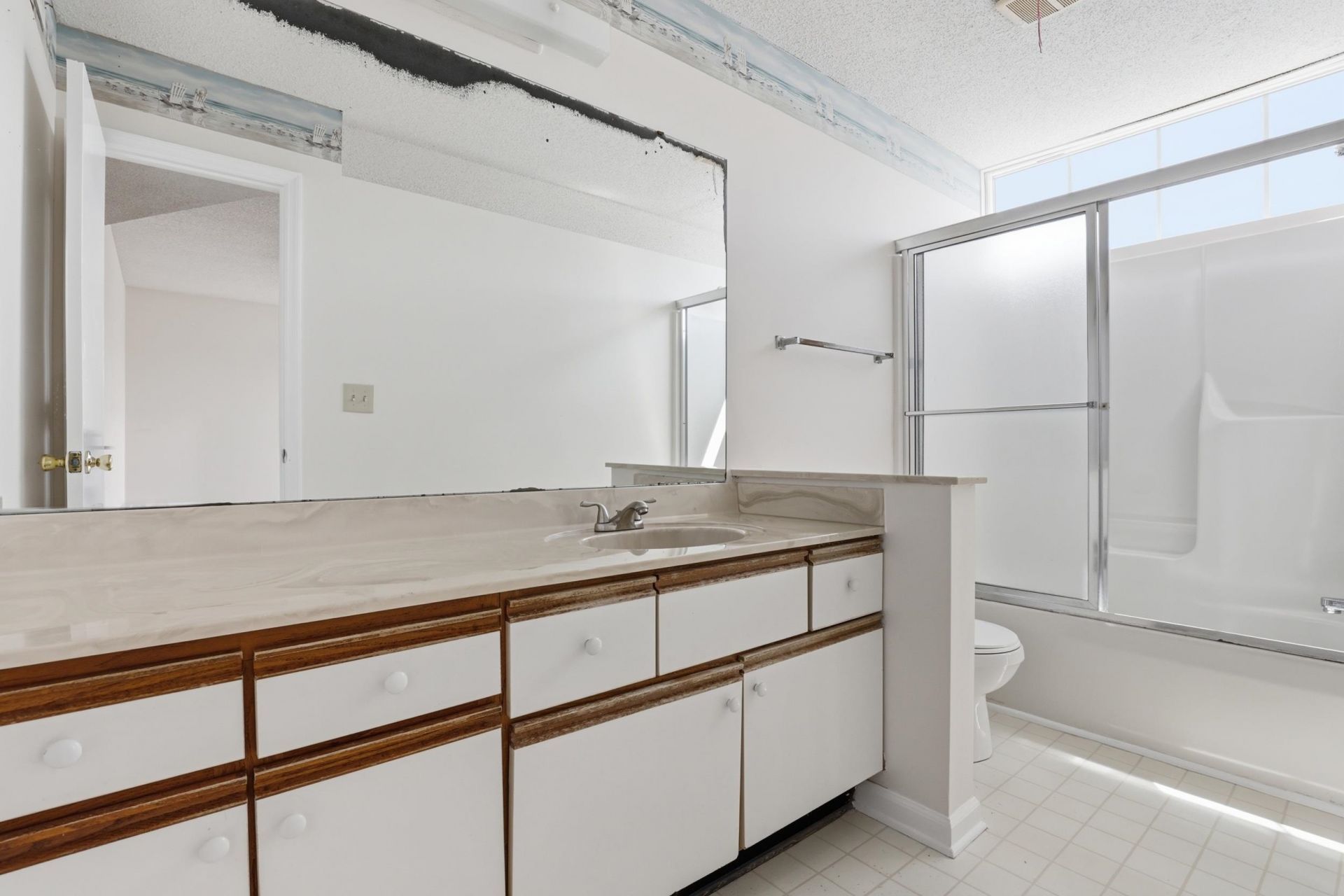 2220 Andover Dr. Photo 16