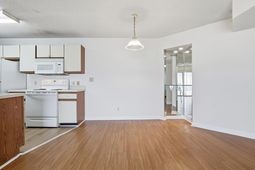 2220 Andover Dr. photo 4