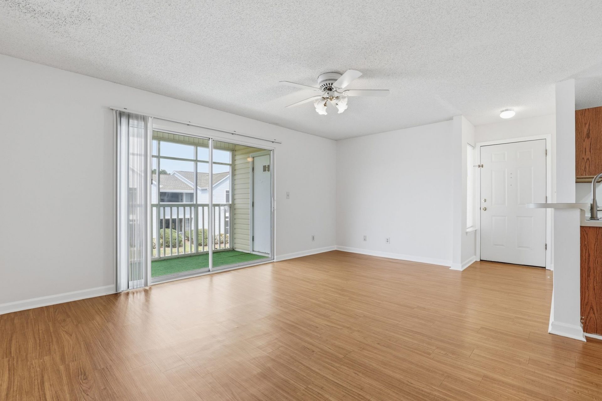 2220 Andover Dr. Photo 7