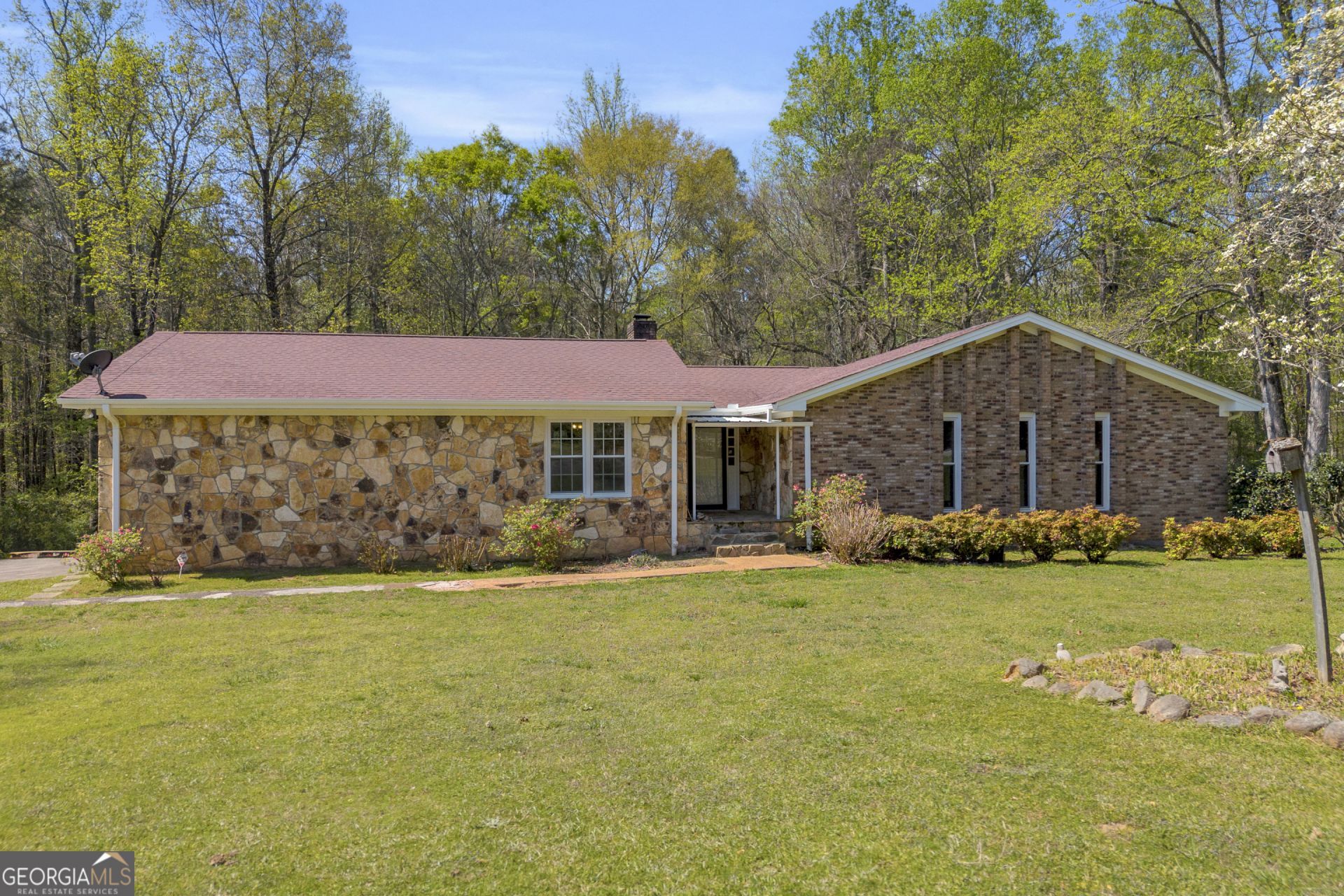 194 Woodland Creek Place, Hull, GA 30646 Main Photo