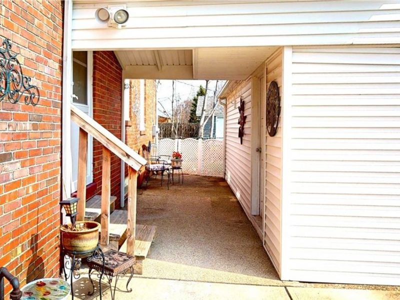 32706 Lake Shore Boulevard , Willowick, OH 44095 Photo 22