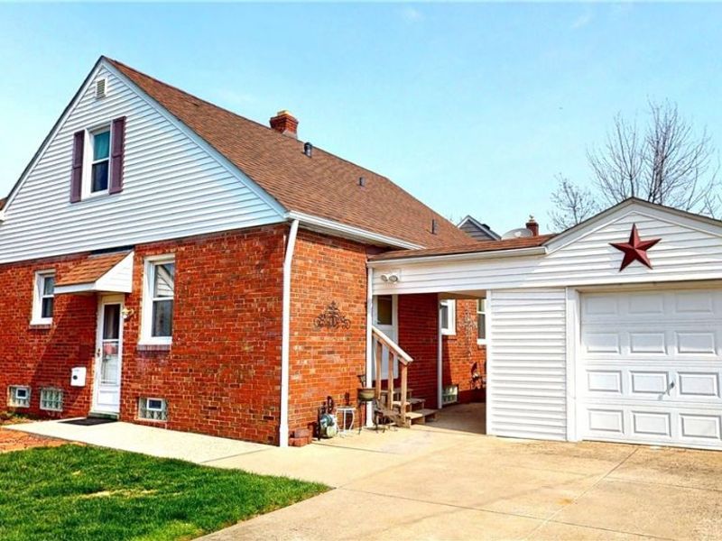 32706 Lake Shore Boulevard , Willowick, OH 44095 Photo 3