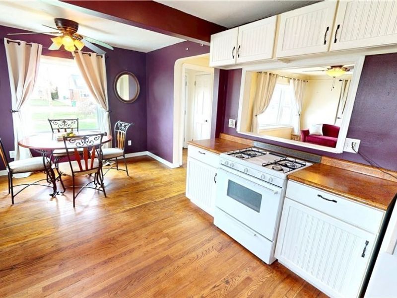 32706 Lake Shore Boulevard , Willowick, OH 44095 Photo 6