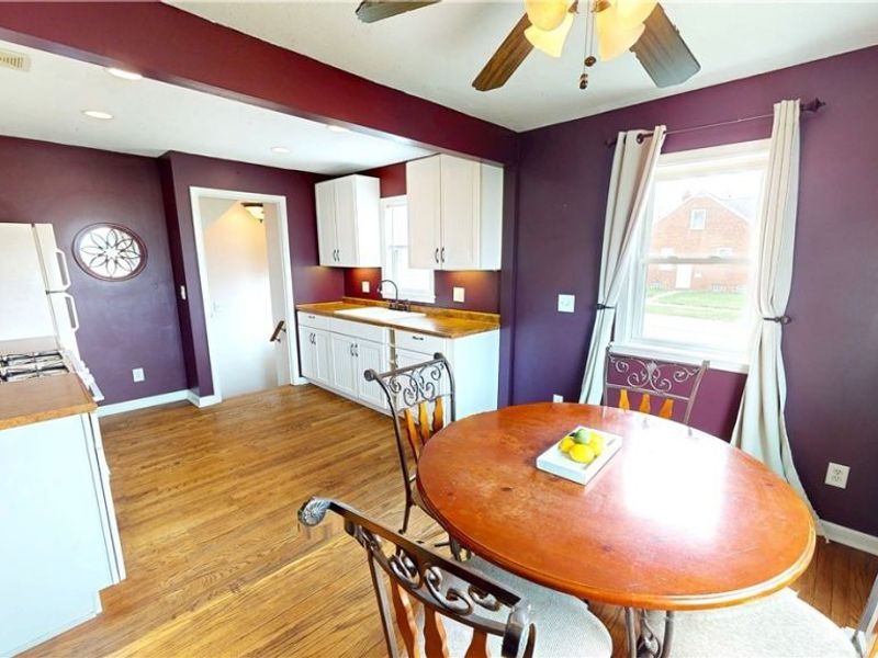 32706 Lake Shore Boulevard , Willowick, OH 44095 Photo 9