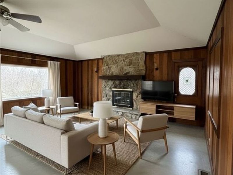 10076 Sherman Road , Chesterland, OH 44026 Photo 6