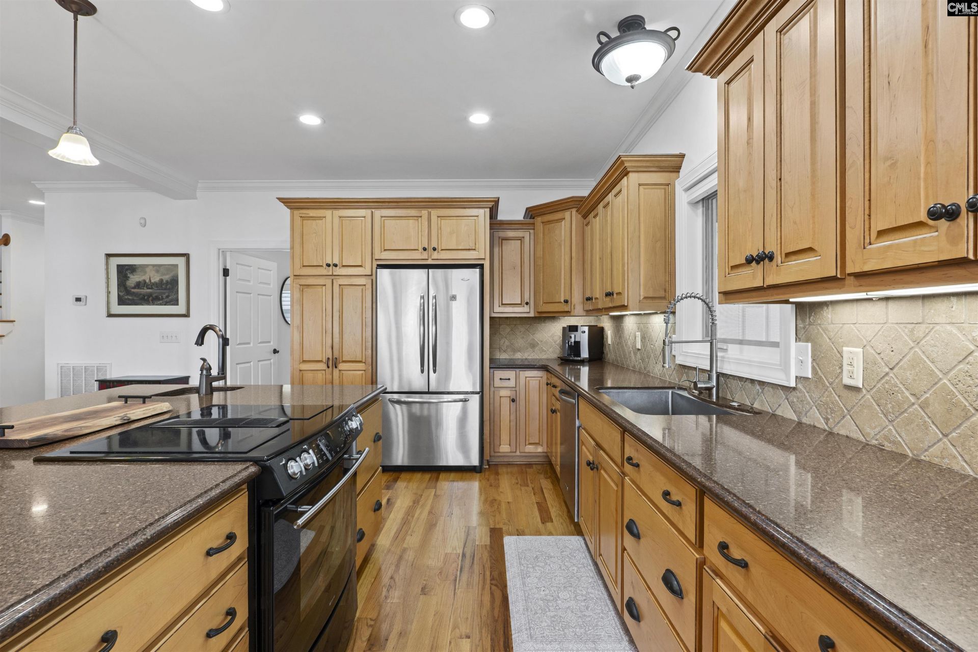 2223 Lakeshore Road  Photo 12